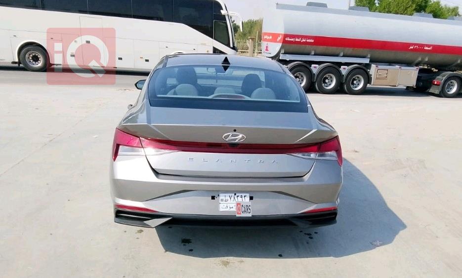 هیوندای ئەلەنترا